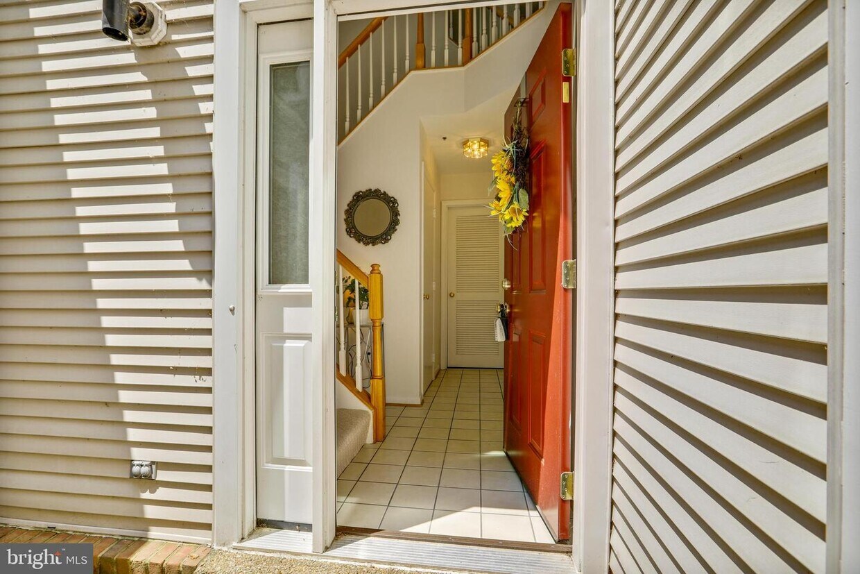 19742 Crested Iris Way, Montgomery Village, MD 20886 Townhome Rentals