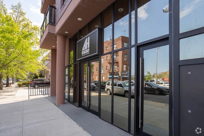 Entrance - 1502 W 1st St