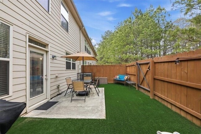 Building Photo - 5527 Radford Loop