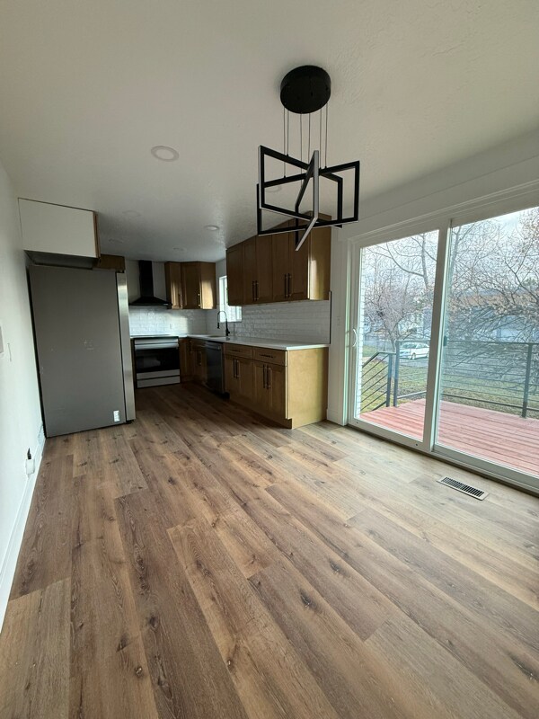 Foto del edificio - 1546 E 700 S