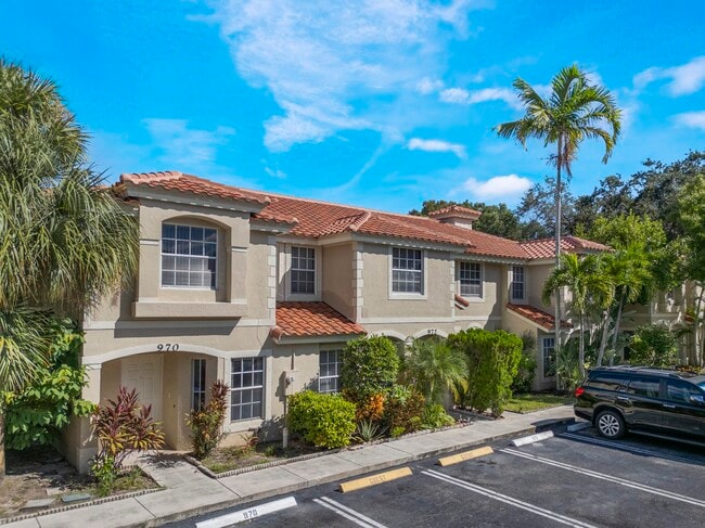 Foto del edificio - 970 Summit Lake Dr