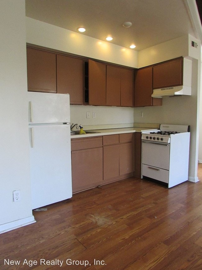 Building Photo - 434 Lombard St