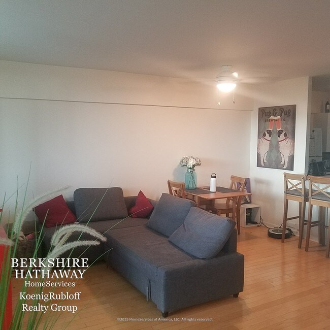 Foto del edificio - 1255 N Sandburg Ter