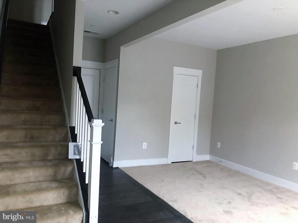 Primary Photo - 617 Parkside Pl NE