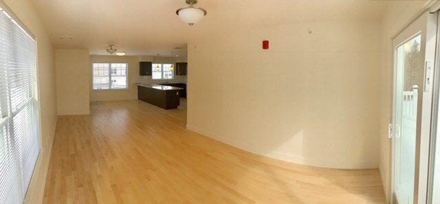 Primary Photo - 780 E Ashland St