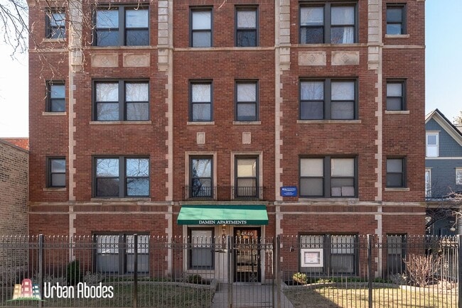 Building Photo - 4552 N Damen Ave