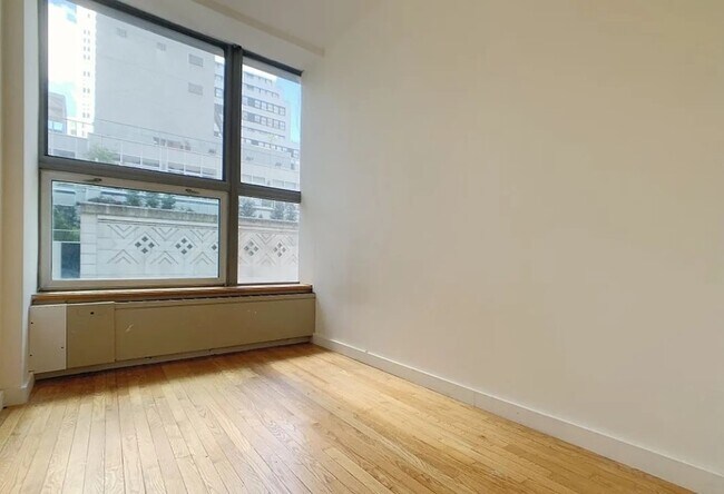 Foto del edificio - 102 Fulton St