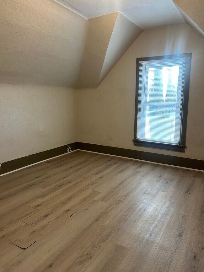 Foto del edificio - 413 Conger St