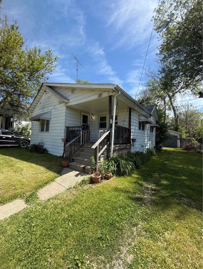 Building Photo - 1522 Cronk Ave