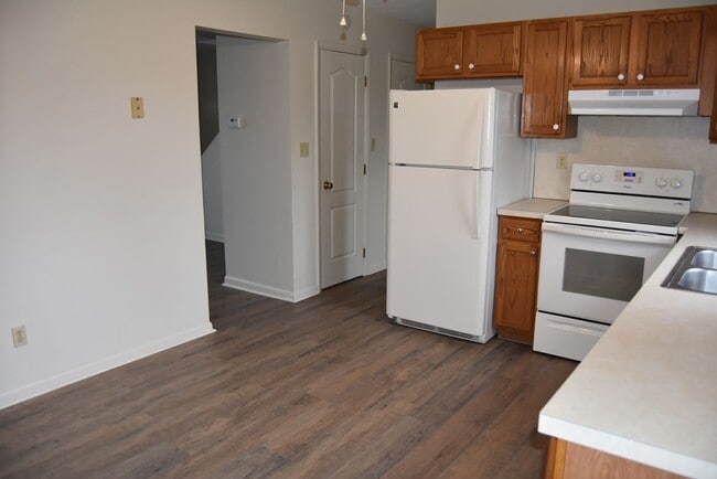 Building Photo - 234 Ark Dr