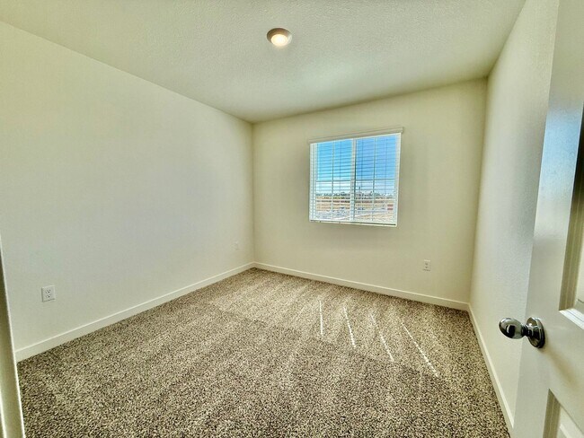 Foto del edificio - New home available now
