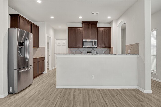 Building Photo - 6518 Wenlock Dr