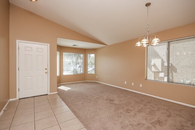 Foto del edificio - 7814 S 72nd Ln