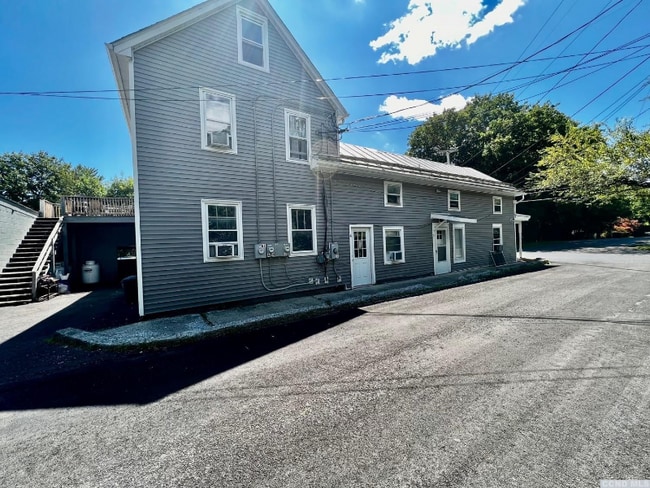 Building Photo - 1316 Schoharie Turnpike