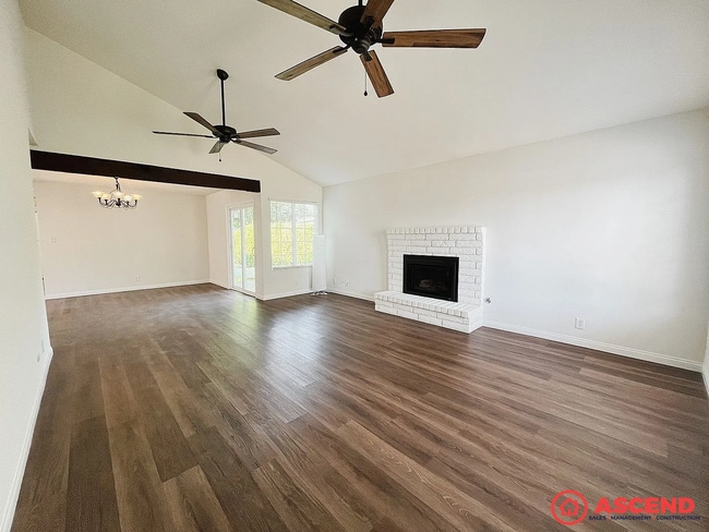 Building Photo - 2612 La Costa Ct