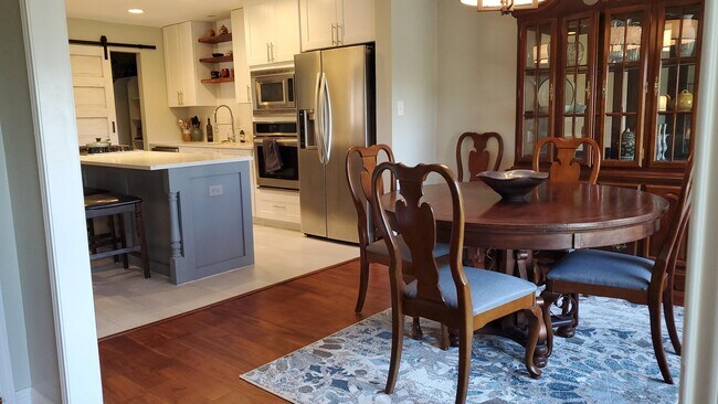 Building Photo - 8806 Mariscal Canyon Dr