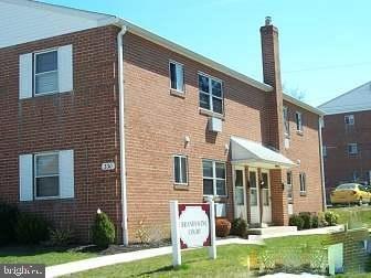 Primary Photo - 332 William St