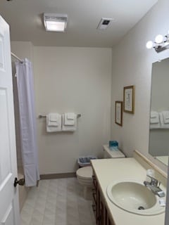 Building Photo - 3105 Lakeshore Dr