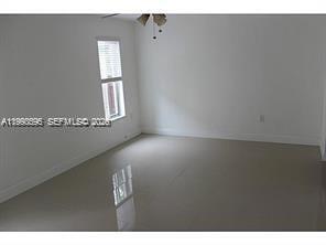 Building Photo - 500 NW 43rd Ct