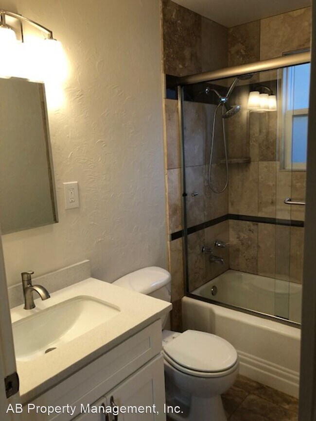 Building Photo - 3 br, 1 bath House - 3824 Harvard Way