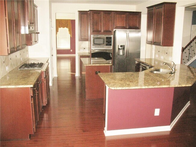 Foto del edificio - 7255 Rocking Horse Ln