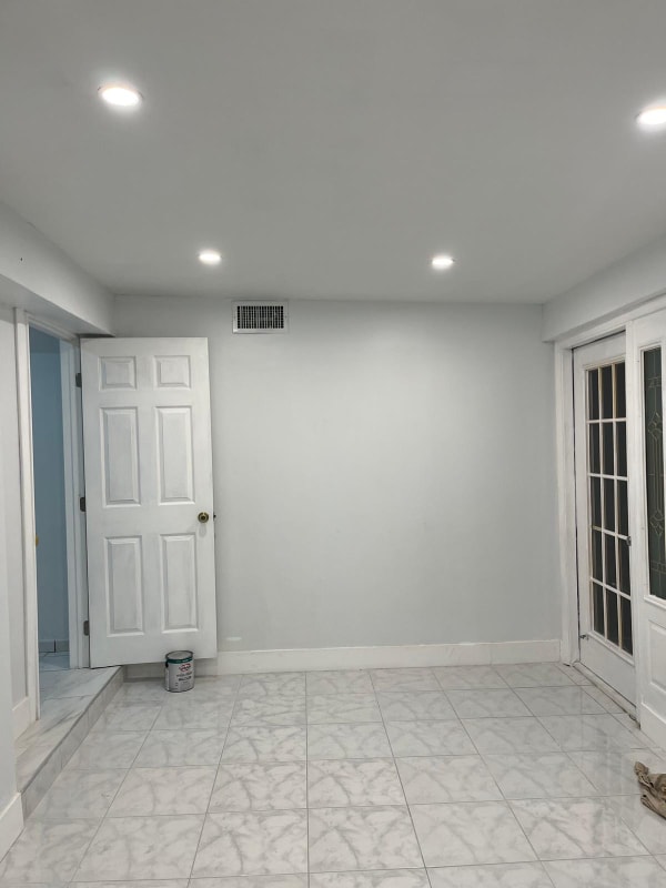 Foto del edificio - 4884 SW 45th Ave