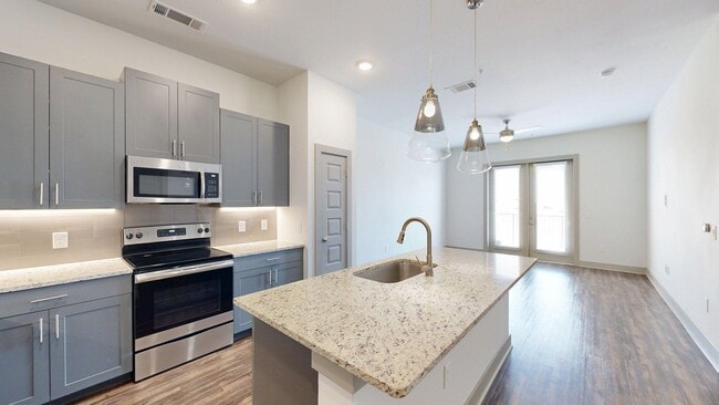 Interior Photo - Griffis Frisco