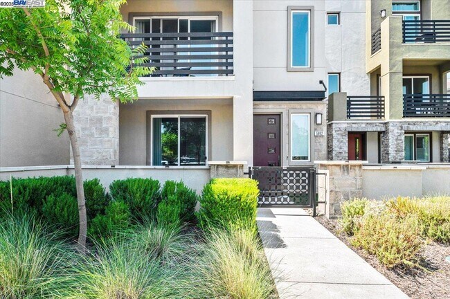 Foto del edificio - 5892 Nugget Way