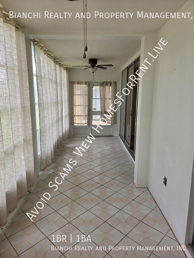 Foto del edificio - 10351 Regal Dr