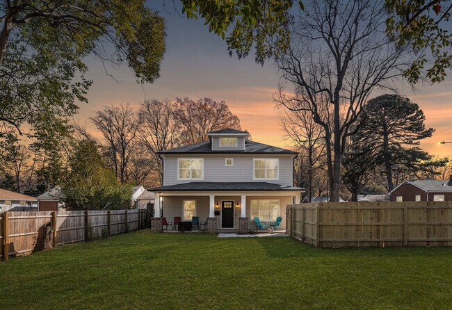 Building Photo - 806 Colorado Ave