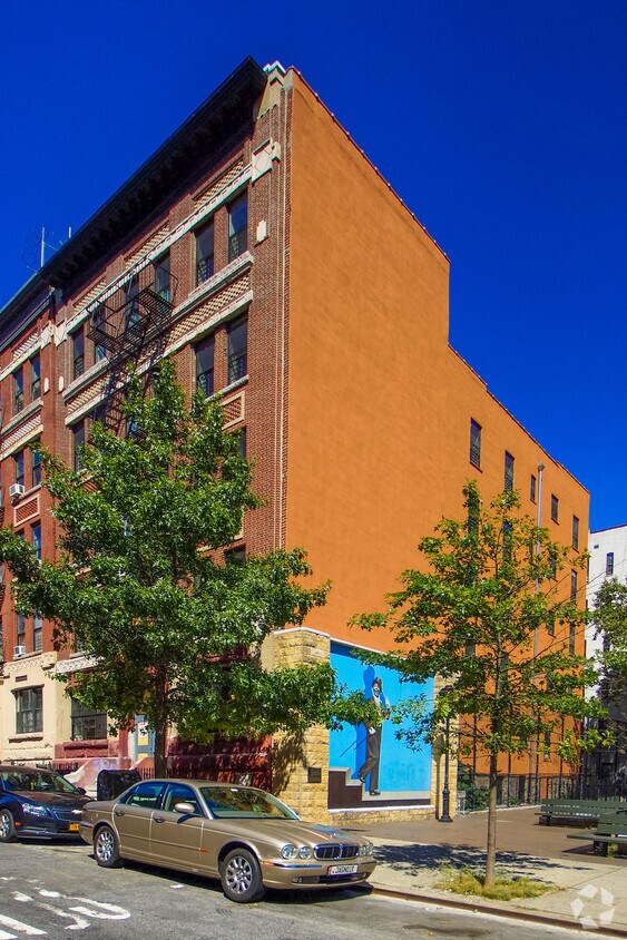Foto del edificio - 271 W 150th St