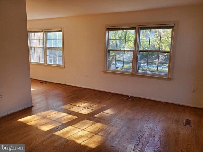 Building Photo - 10212 Arizona Cir