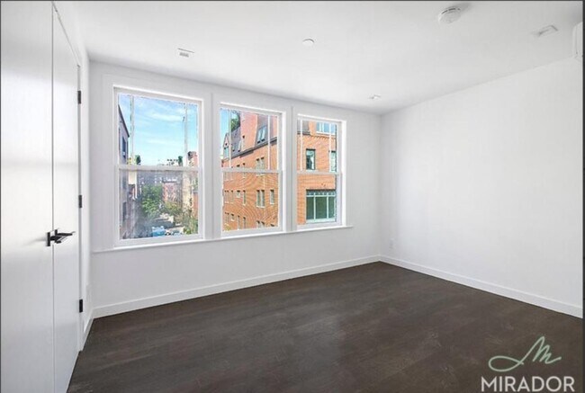 Foto del edificio - 2 bedroom in New York NY 10014