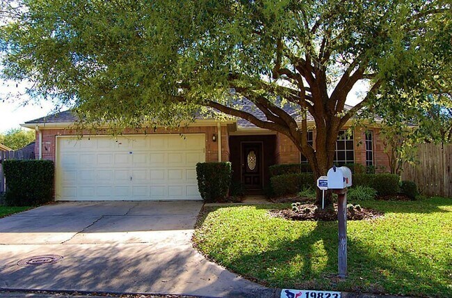 Building Photo - 19823 Excalibur Ct