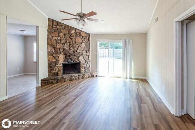 Building Photo - 7158 Rose Trail Dr, Memphis, TN 38133