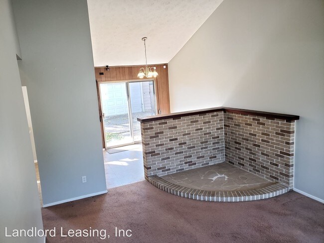 Building Photo - 4 br, 1.5 bath House - 805 Rosewood Drive