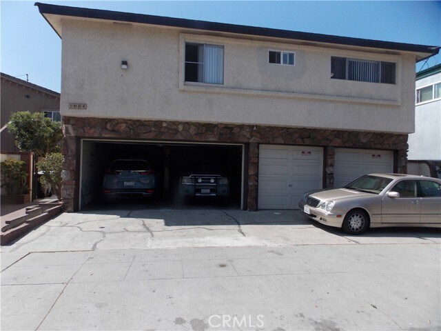 Foto principal - 1004 E 5th St