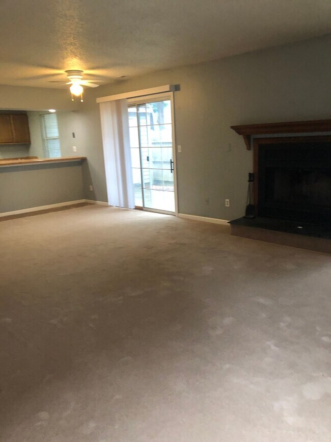 4590 Genoa Cir, Virginia Beach, VA 23462 Condo for Rent in Virginia