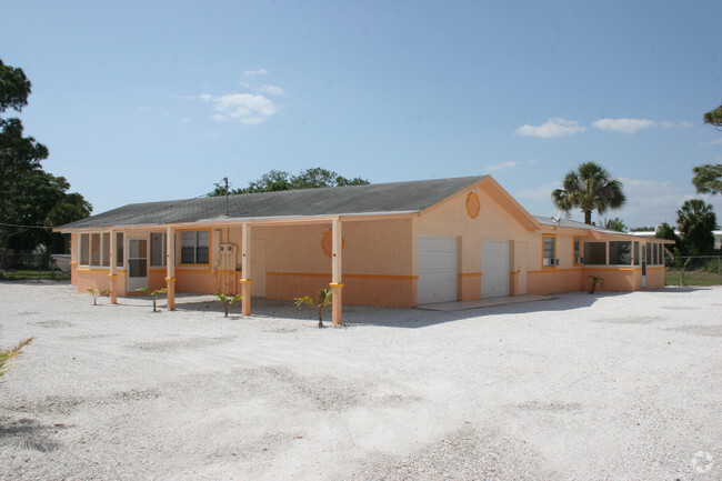 Building Photo - Cookie Cove Apartments