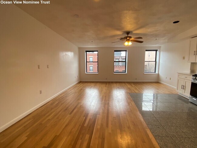 Foto del edificio - 230 Hanover St