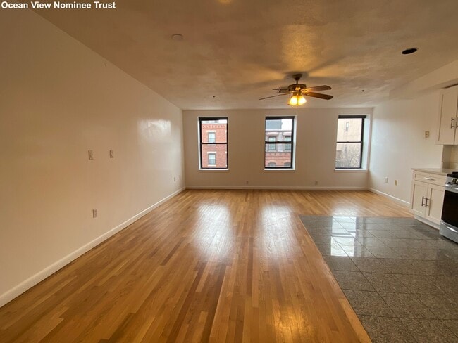 Building Photo - 230 Hanover St