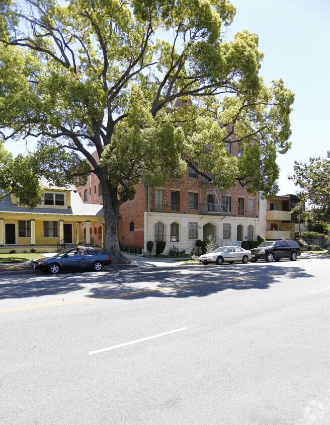 Building Photo - Tufford Arms Apartments