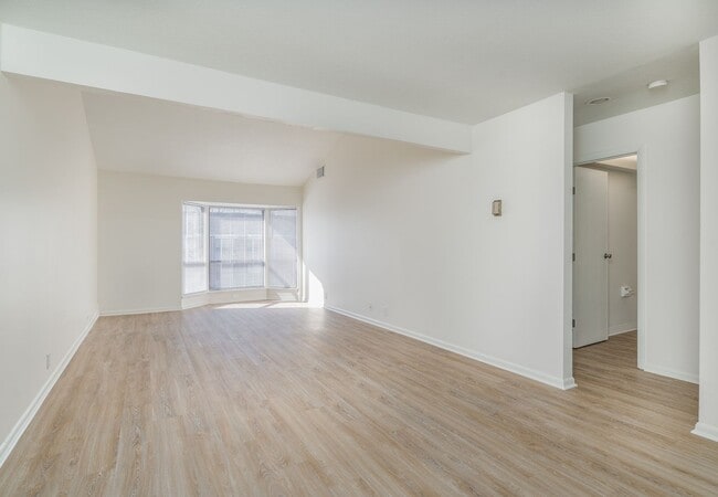 Interior Photo - Bexley House