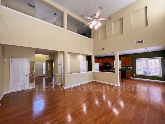 Foto del edificio - 598 Rebecca Ives Dr NW