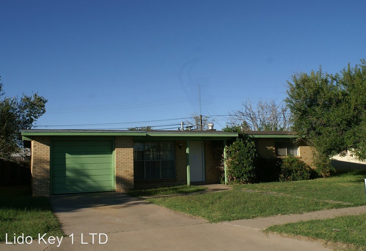 Primary Photo - 4402 Humble Ave