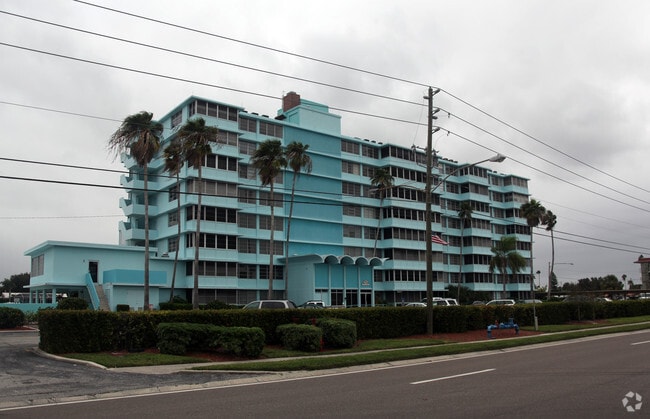 Building Photo - Island Way Towers
