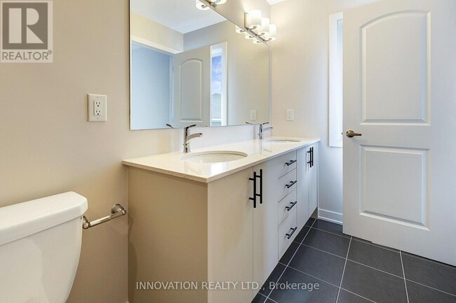 Building Photo - 18 Pumice Pl