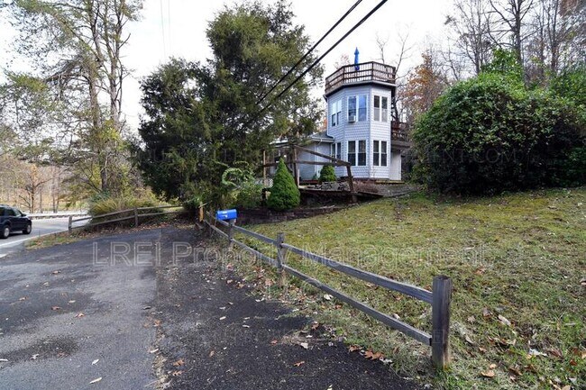 Foto del edificio - 3279 Kentucky 44 W