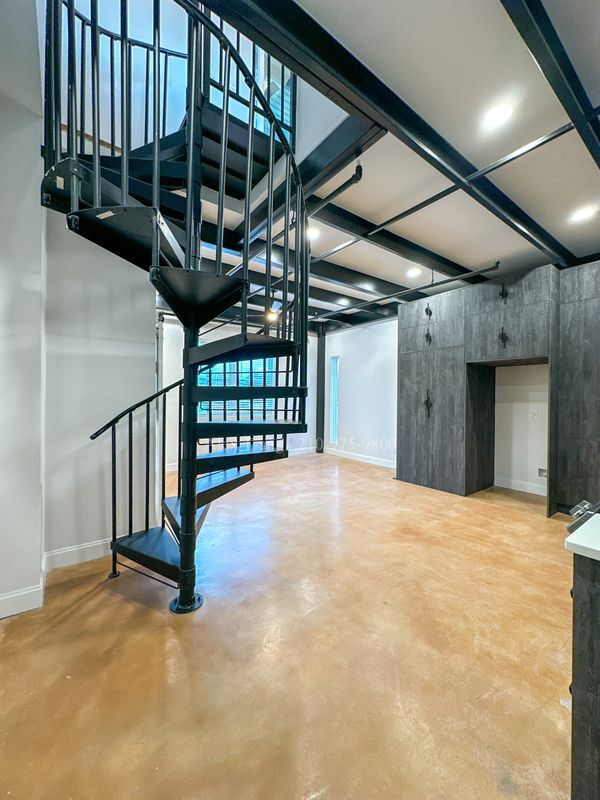 Foto del edificio - 630 Montana St