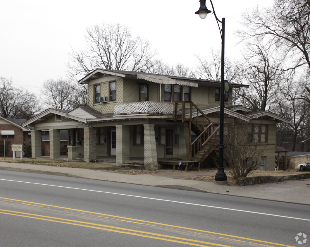 Primary Photo - Park Hll Place